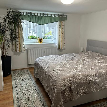 Eifeltoerchen Bed & Breakfast Kirchheim  Eksteriør bilde