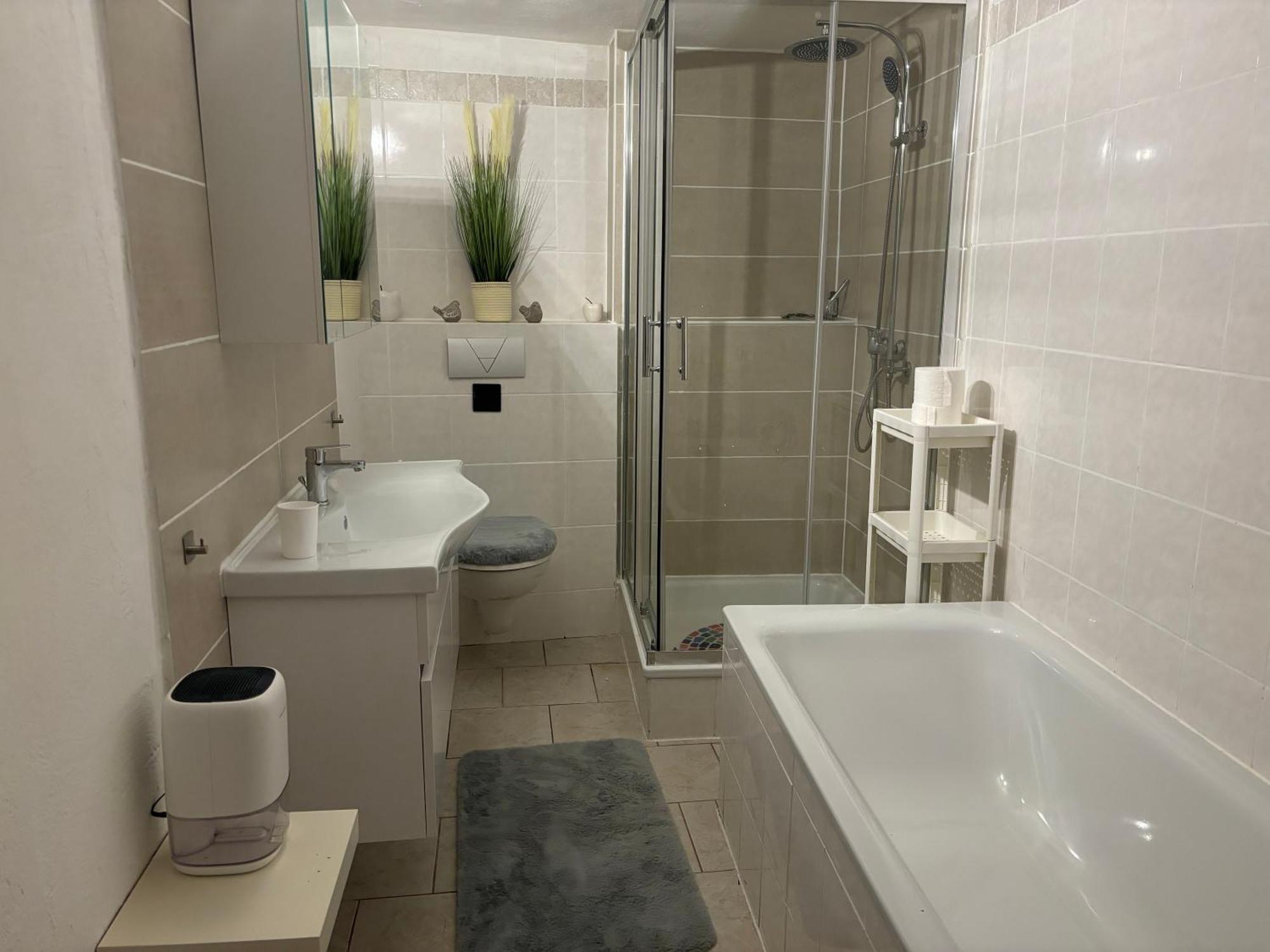 Eifeltoerchen Bed & Breakfast Kirchheim  Eksteriør bilde