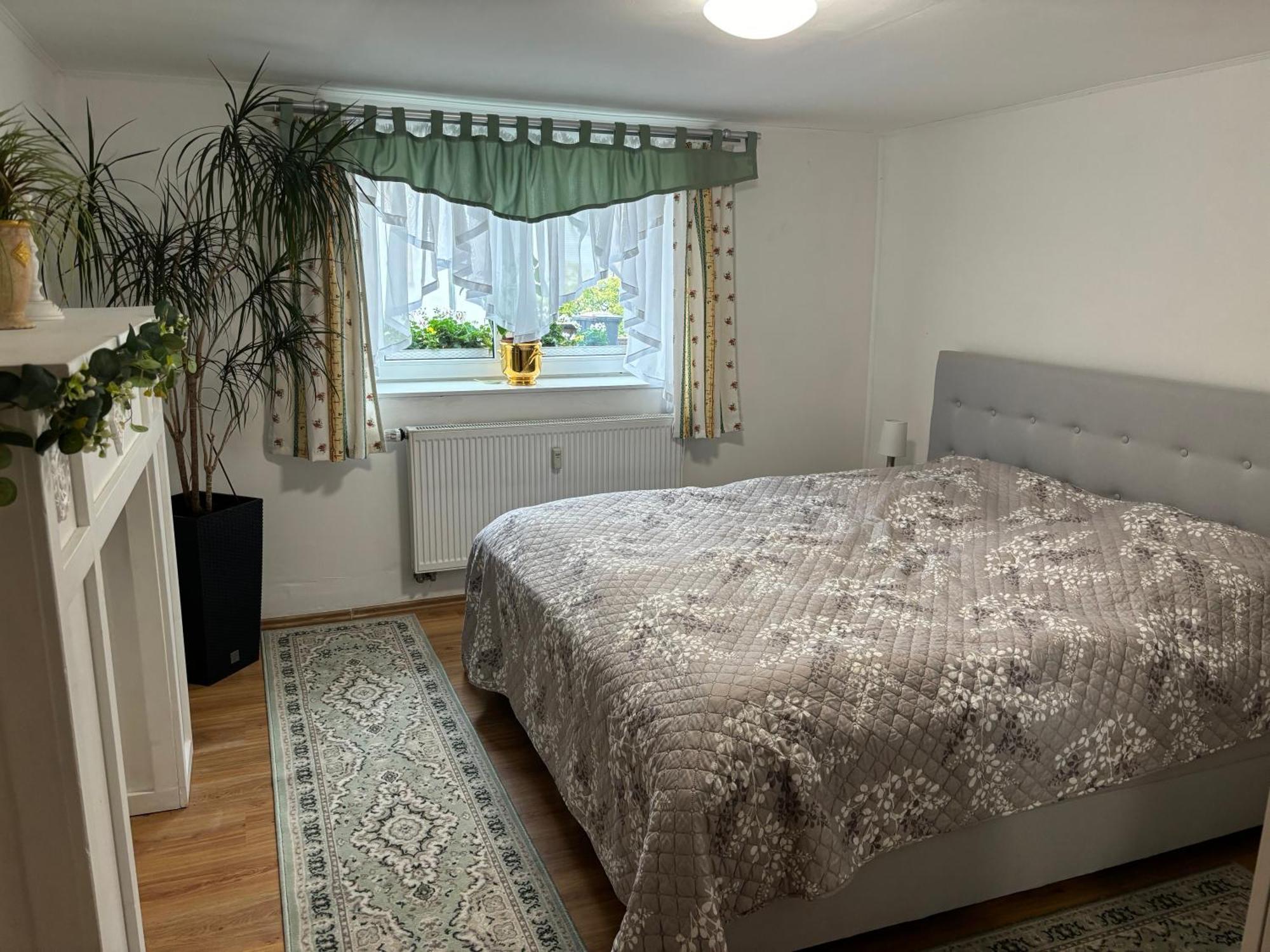 Eifeltoerchen Bed & Breakfast Kirchheim  Eksteriør bilde